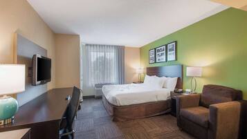 Chambre Standard, 1 très grand lit, non-fumeur | Coffre-fort, décor unique, bureau, fer et planche à repasser