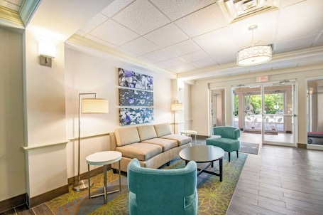 Lobby. Sleep Inn & Suites Dover University Area