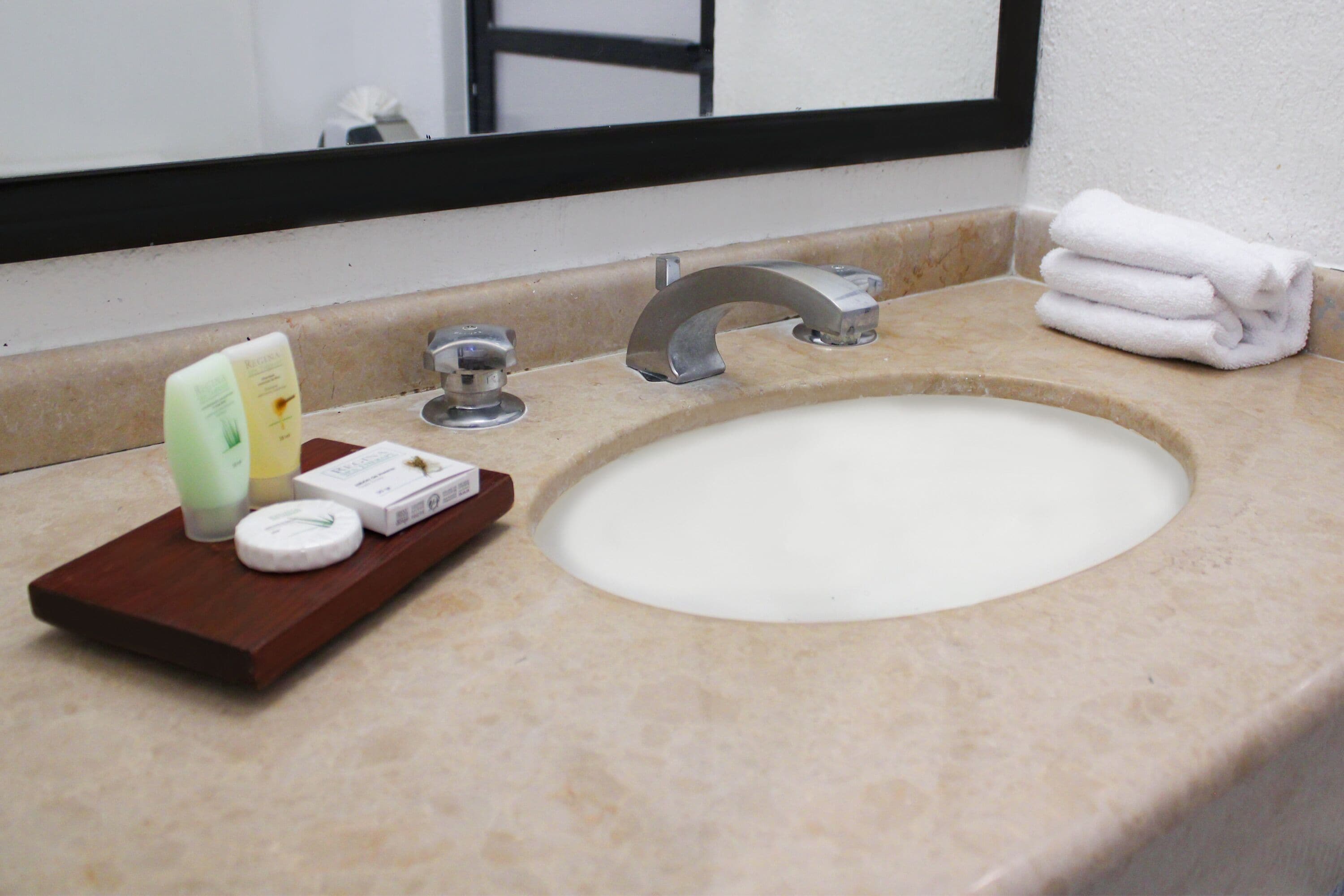 shower, free toiletries, towels