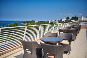 Bar (en la propiedad)