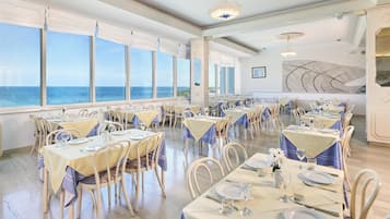 Desayuno buffet incluido todos los días