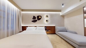 Studio Familial | Minibar, coffres-forts dans les chambres, bureau, rideaux occultants