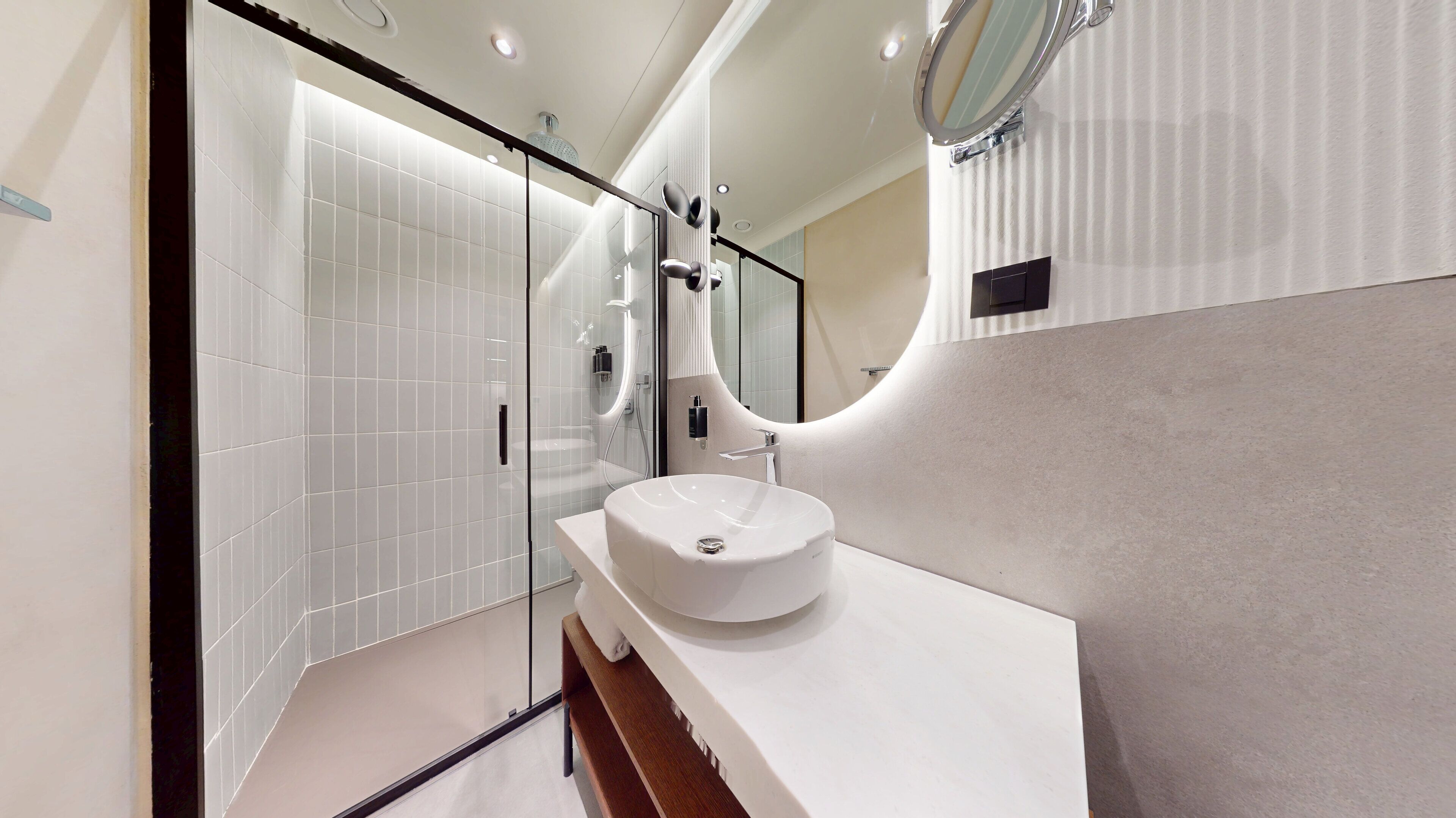 Superior Double Room | Bathroom