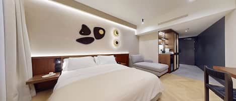 Estúdio família | Frigobar, cofres nos quartos, escrivaninha, cortinas blackout