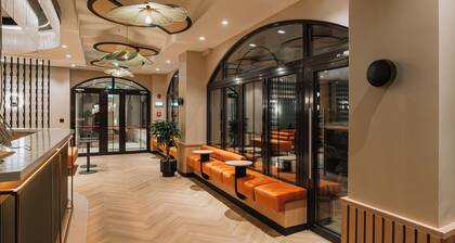 Trianon Hotel