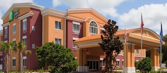 Holiday Inn Express Hotel & Suites Brooksville by IHG