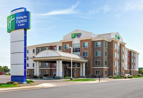 Holiday Inn Express & Suites Ontario by IHG