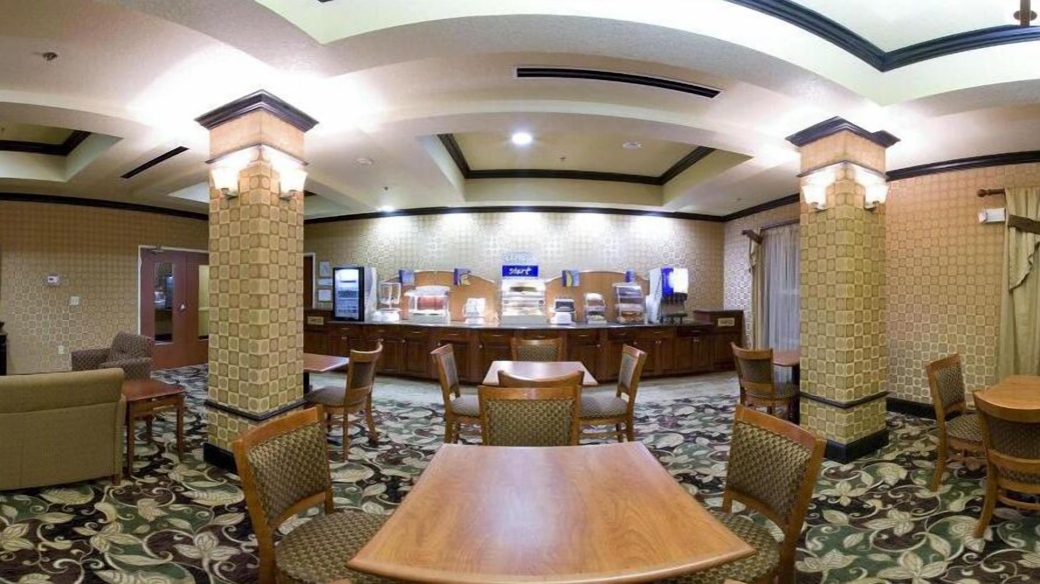 free buffet breakfast