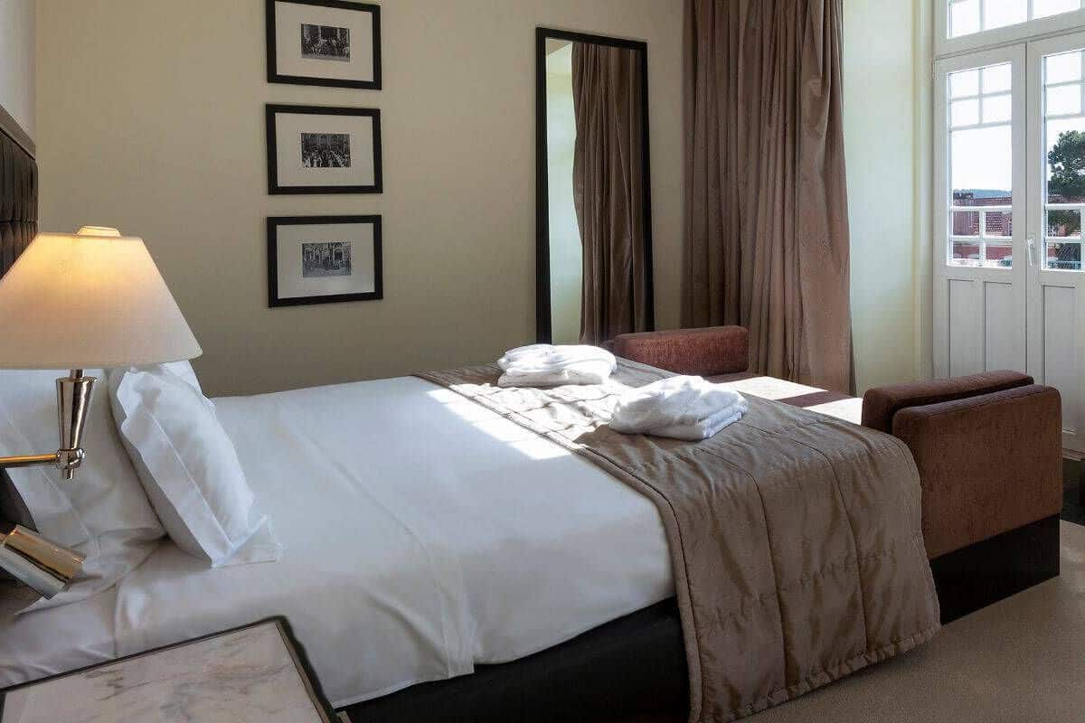 Hypo-allergenic bedding available, minibar, in-room safe, desk