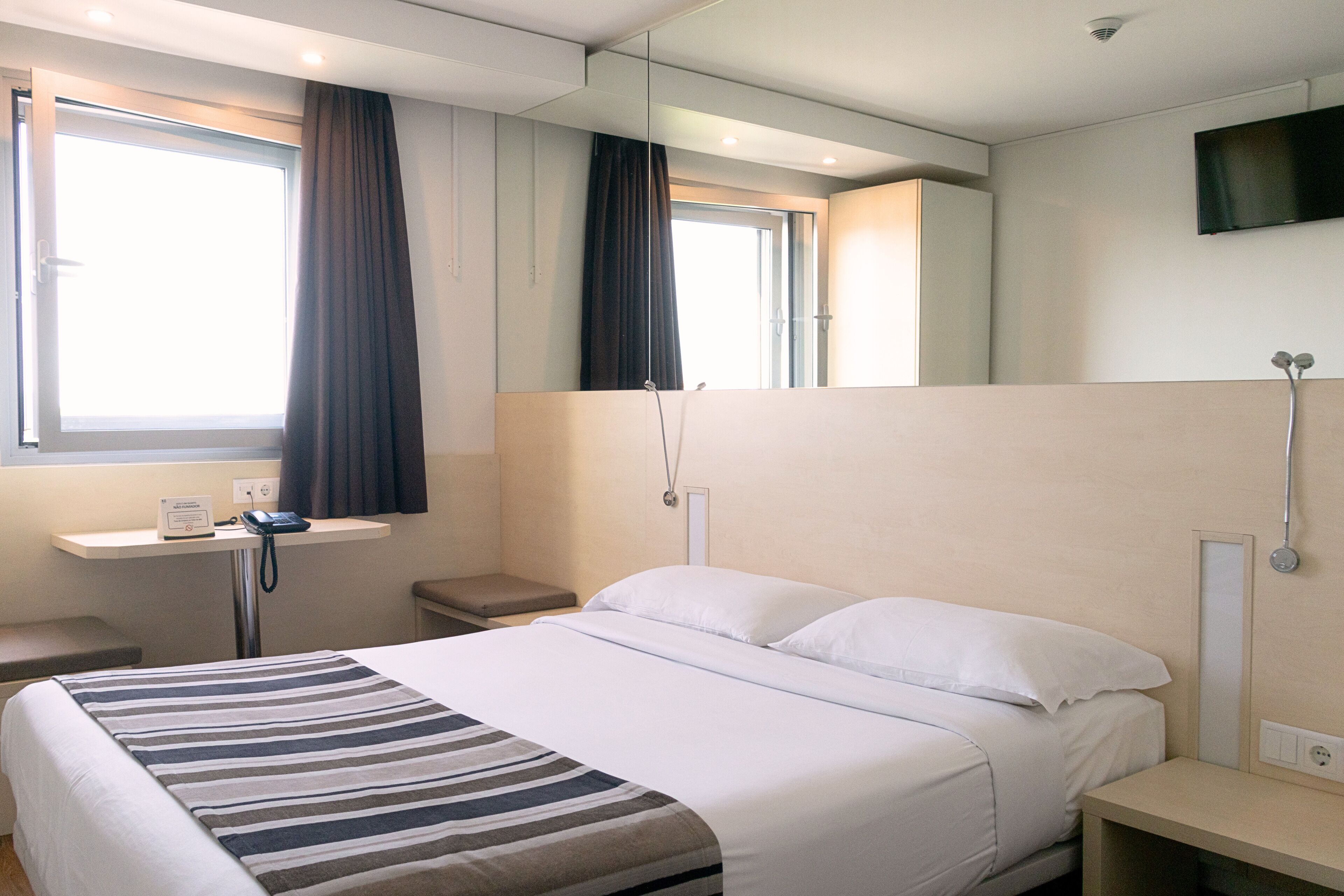 Superior Double Room | In-room safe, desk, blackout drapes, soundproofing