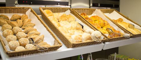 Daily buffet breakfast (EUR 10.50 per person)