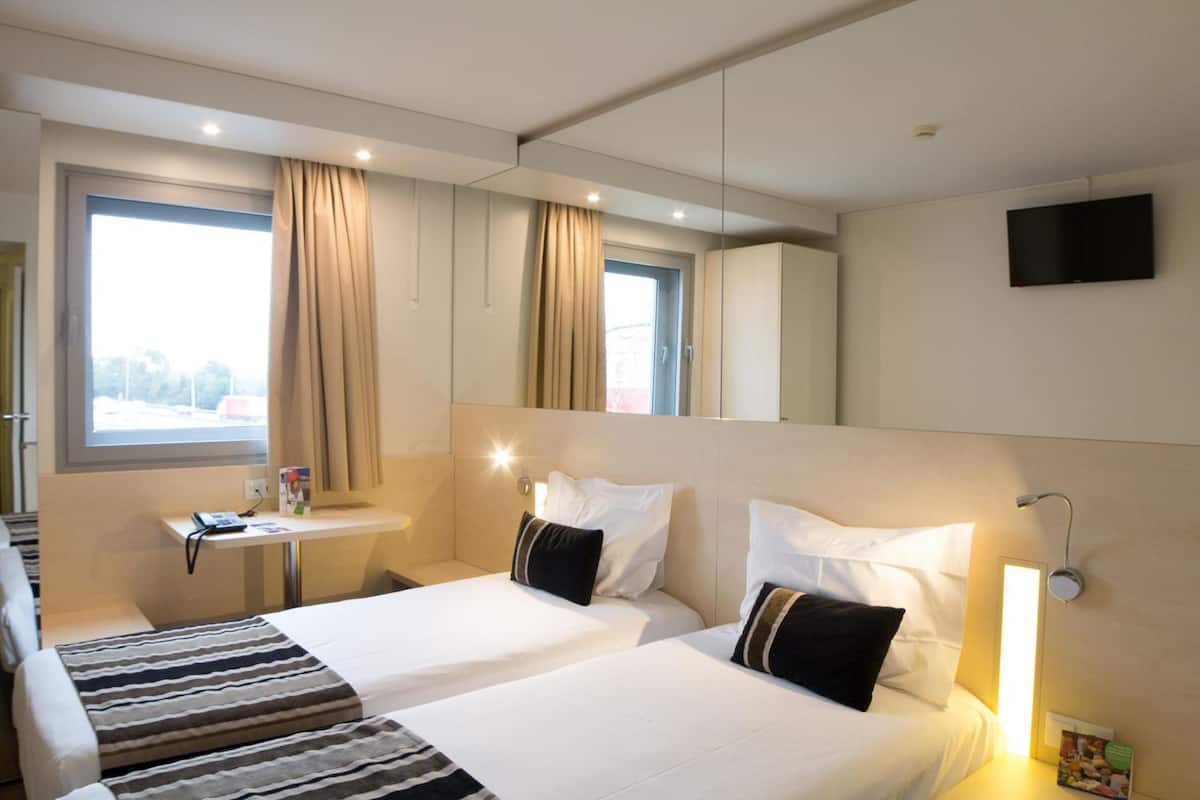 Chambre Supérieure avec lits jumeaux