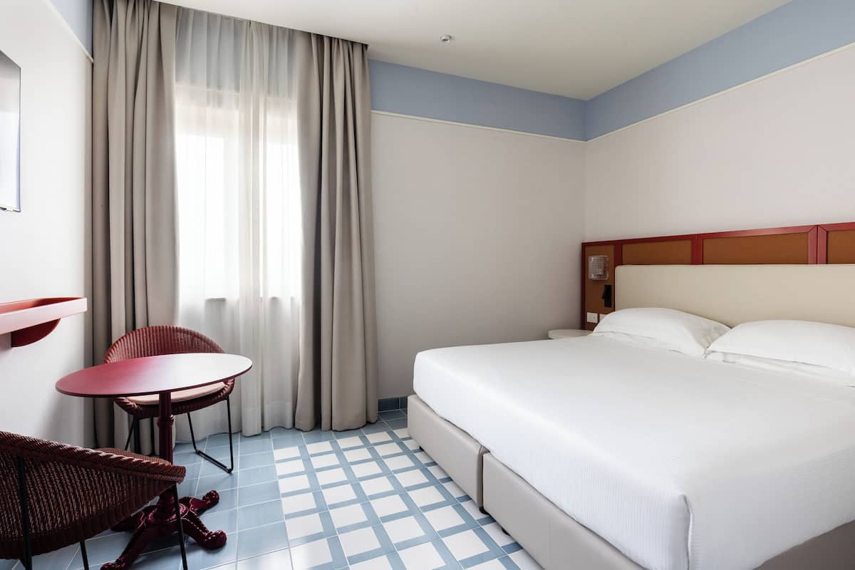 Classic Double Room | 1 bedroom, premium bedding, minibar, in-room safe