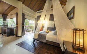 Emerald Suite | มินิบาร์, ตู้นิรภัยในห้องพัก, โต๊ะทำงาน, Wi-Fi ฟรี