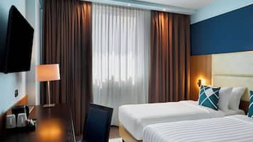 Superior Twin Room, 2 Twin Beds, City View | Down comforters, minibar, in-room safe, desk