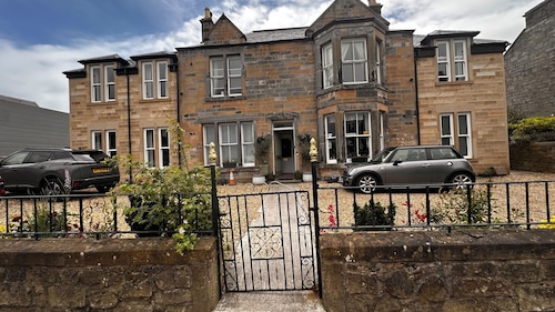 Aynetree Guest House