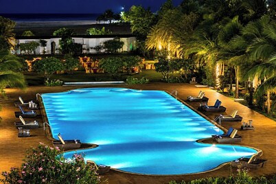 Chariot Beach Resort