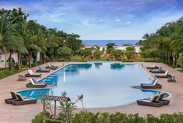 Außenpool, geöffnet von 07:00 Uhr bis 19:00 Uhr, Cabañas (kostenlos)