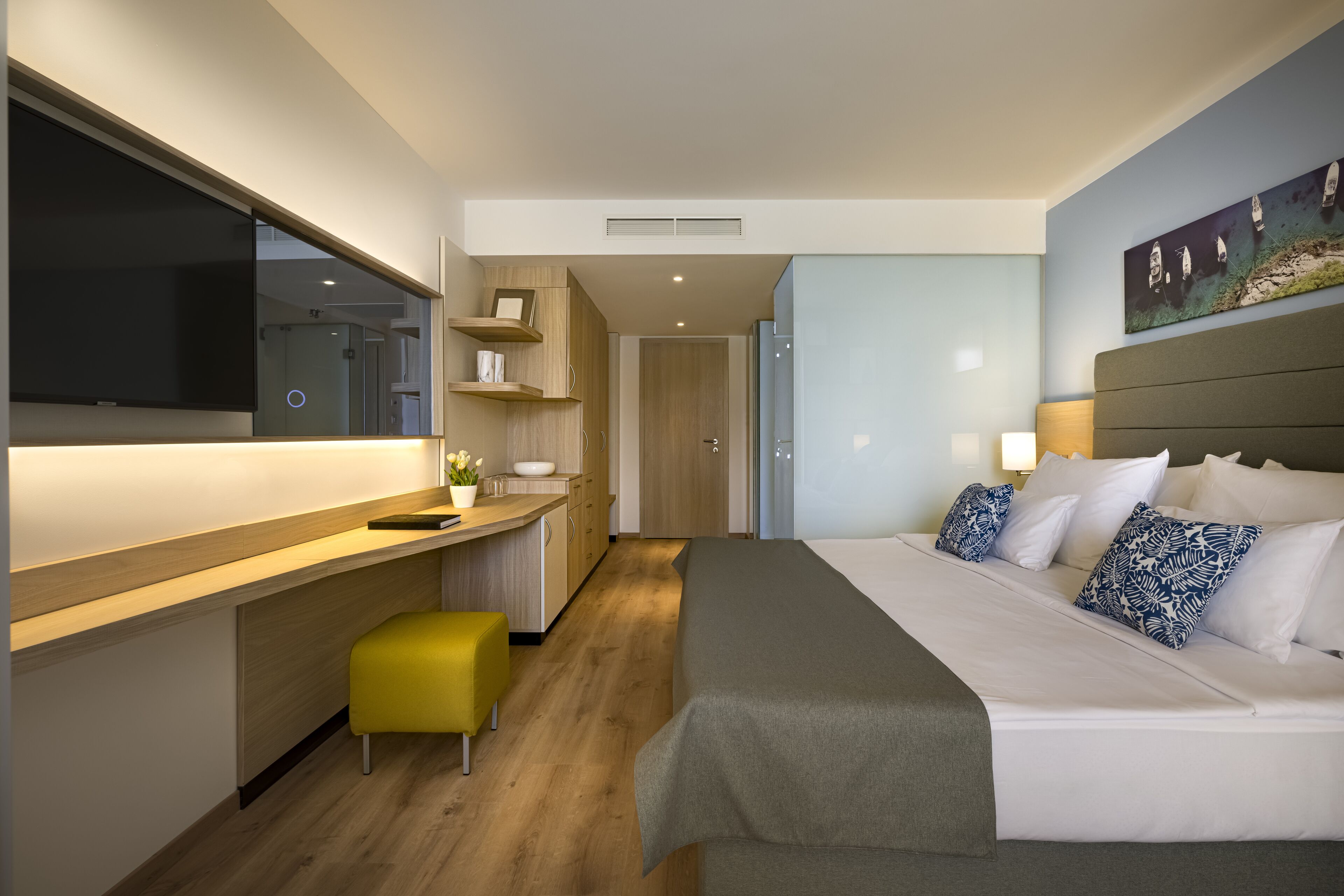 superior room for 2+2 | 1 bedroom, in-room safe, desk, free wifi