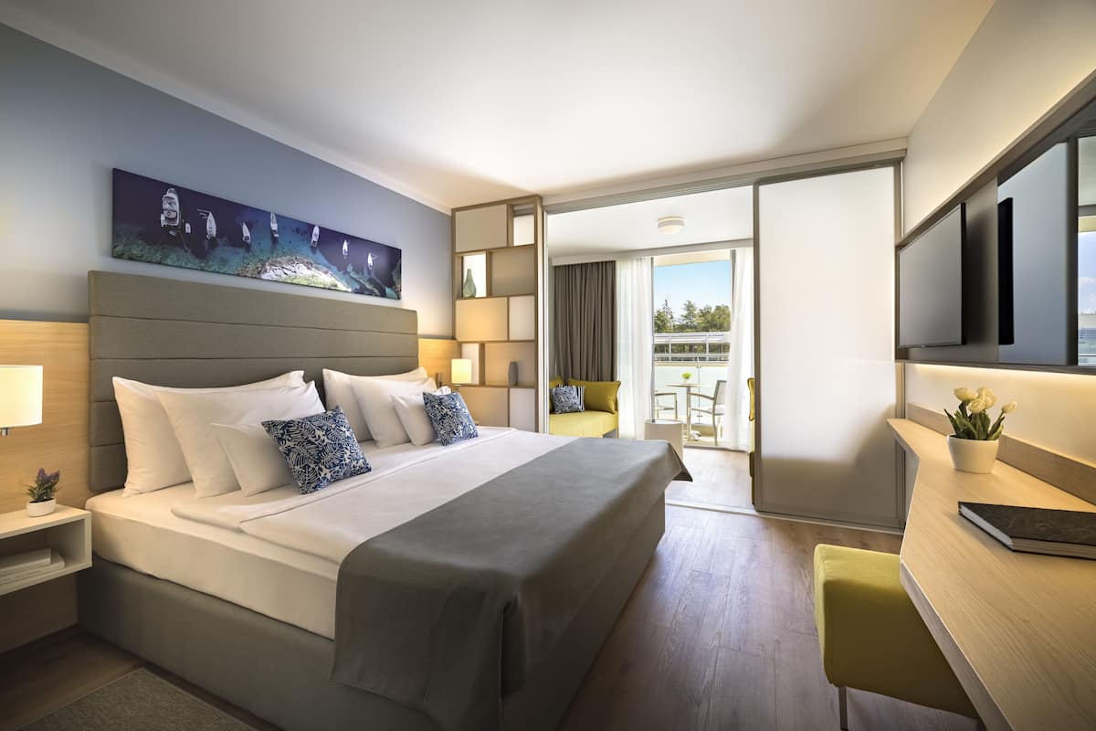 Superior Room for 2+2 | 1 kamar tidur, brankas, meja kerja, dan Wi-Fi gratis