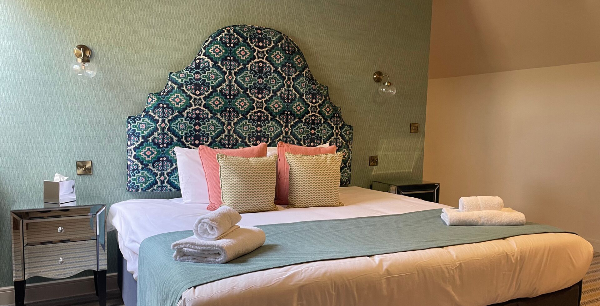 開放式套房 | 低過敏寢具、筆電工作空間、熨斗/熨衣板、免費無線上網