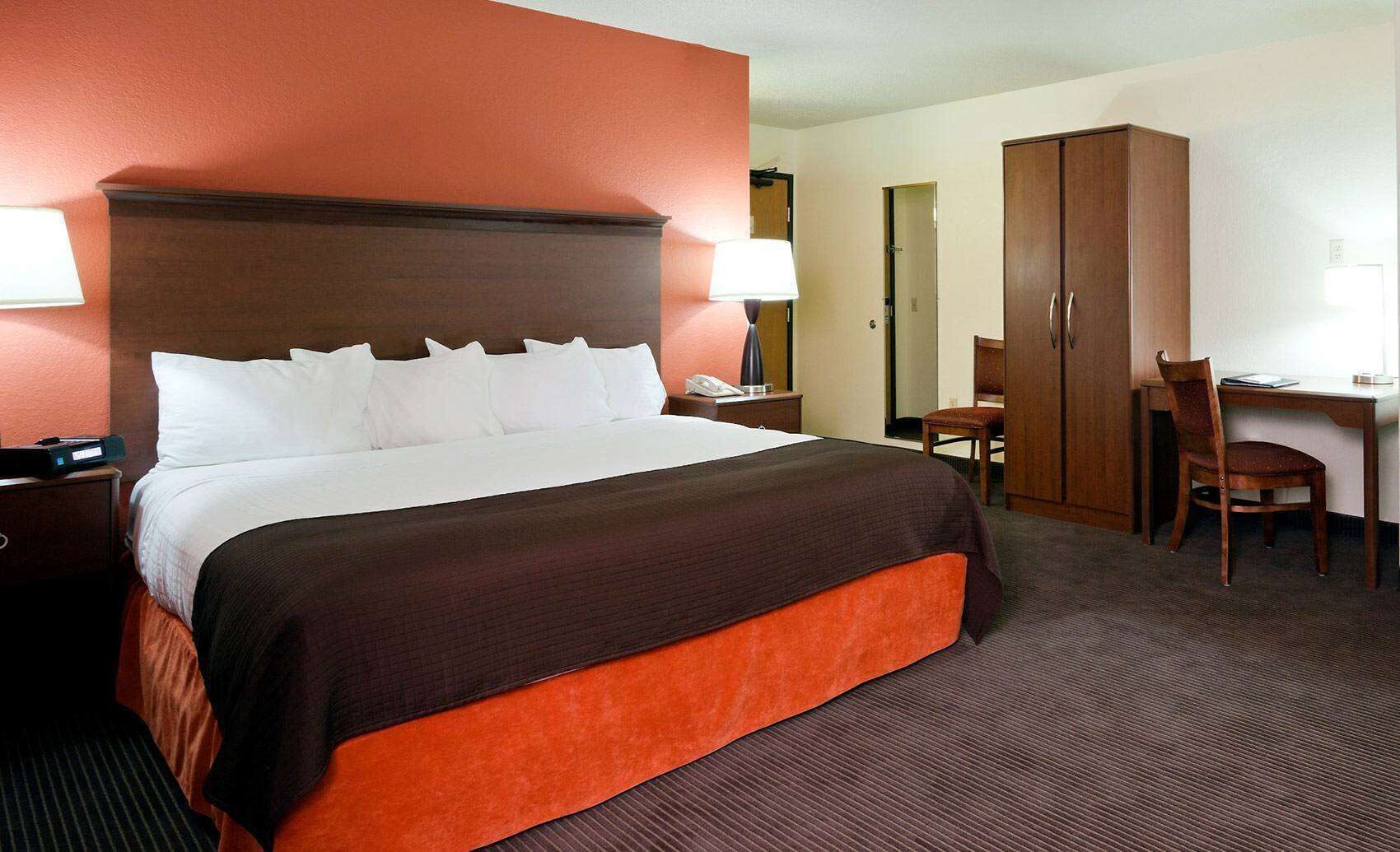 In-room safe, desk, iron/ironing board, free cribs/infant beds