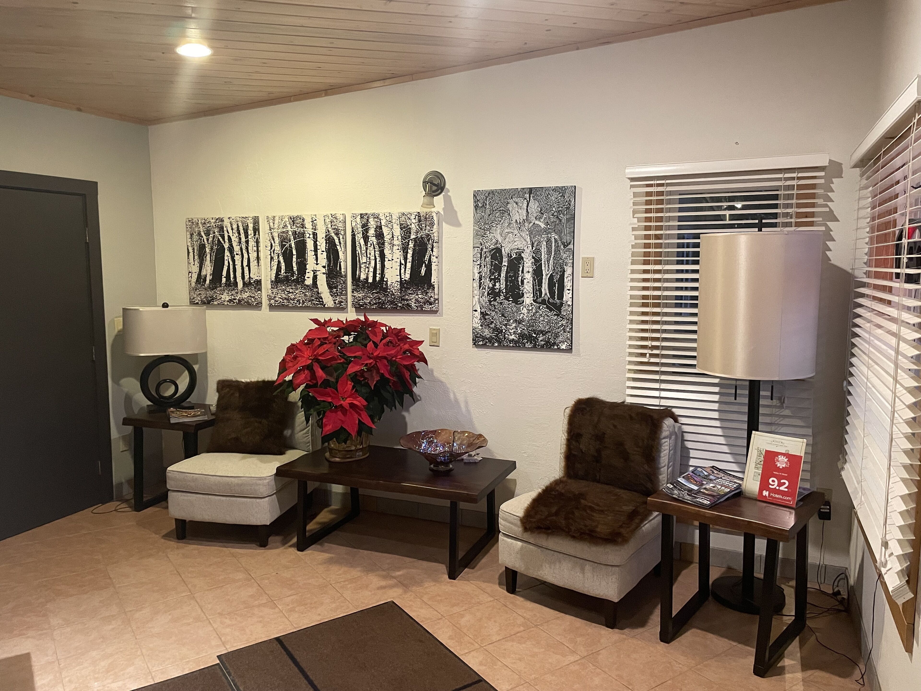 防音設備、可動式ベッド、WiFi (無料)、ベッドシーツ