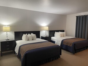 Soundproofing, rollaway beds, free WiFi, bed sheets - Valley Hi Motel - Near Winter Park Visitor Center (Winter Park)