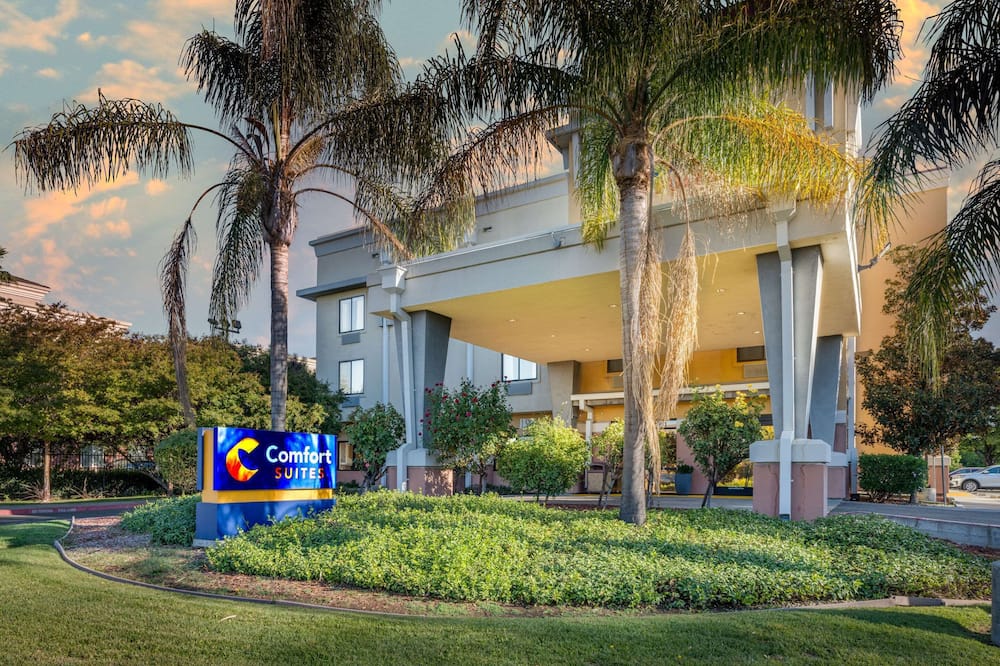 Comfort Suites Vacaville-Napa Valley Area