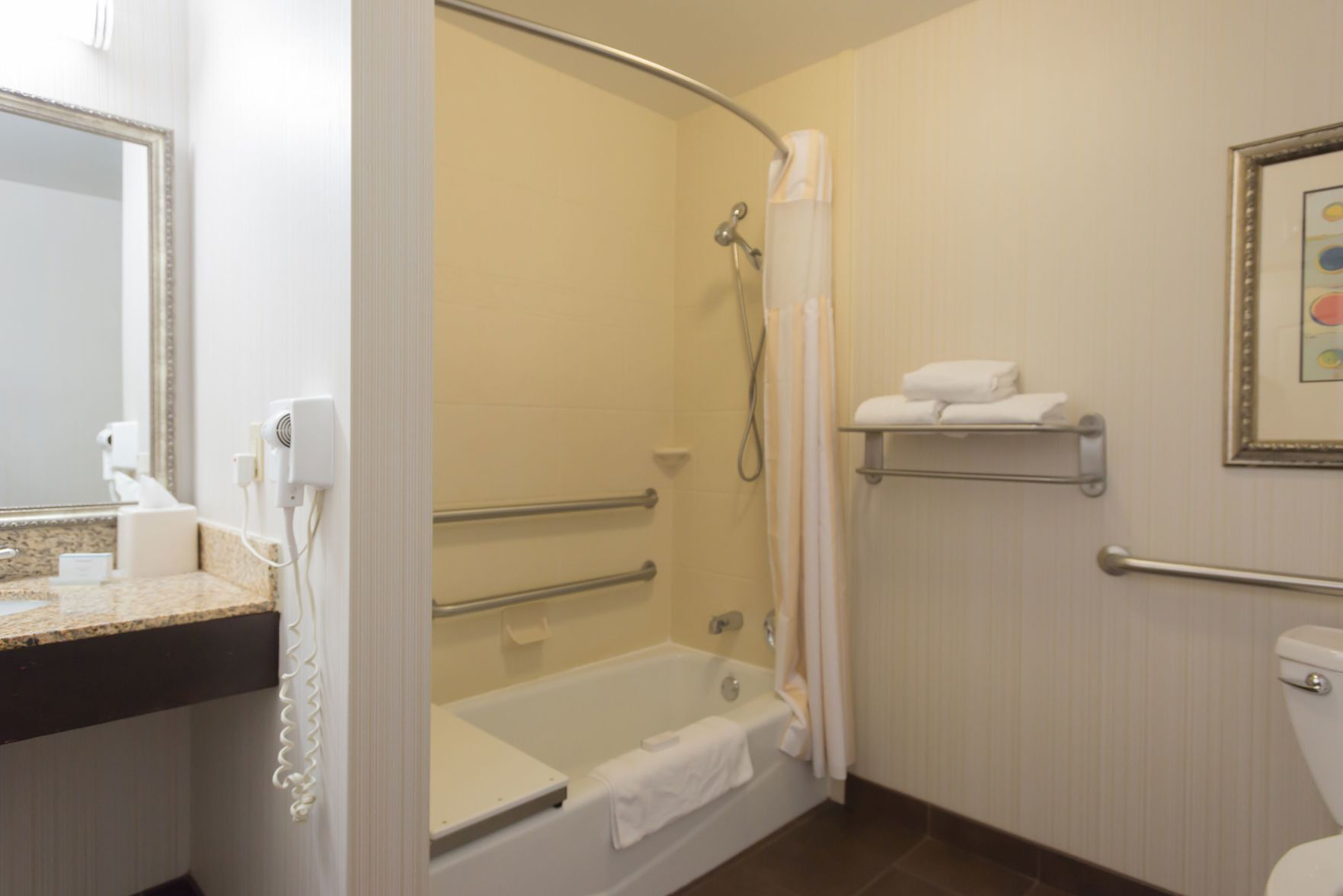 Bathroom | Free toiletries, hair dryer, towels, soap