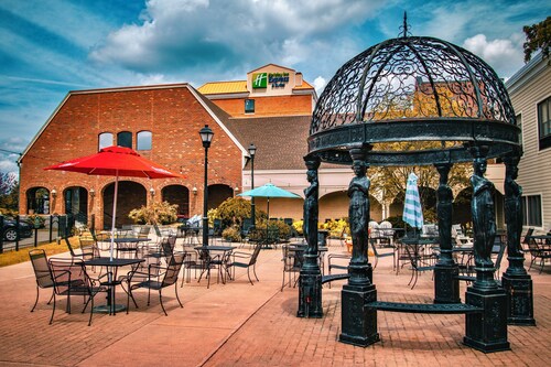 Holiday Inn Express & Suites Albany Airport Area - Latham by IHG