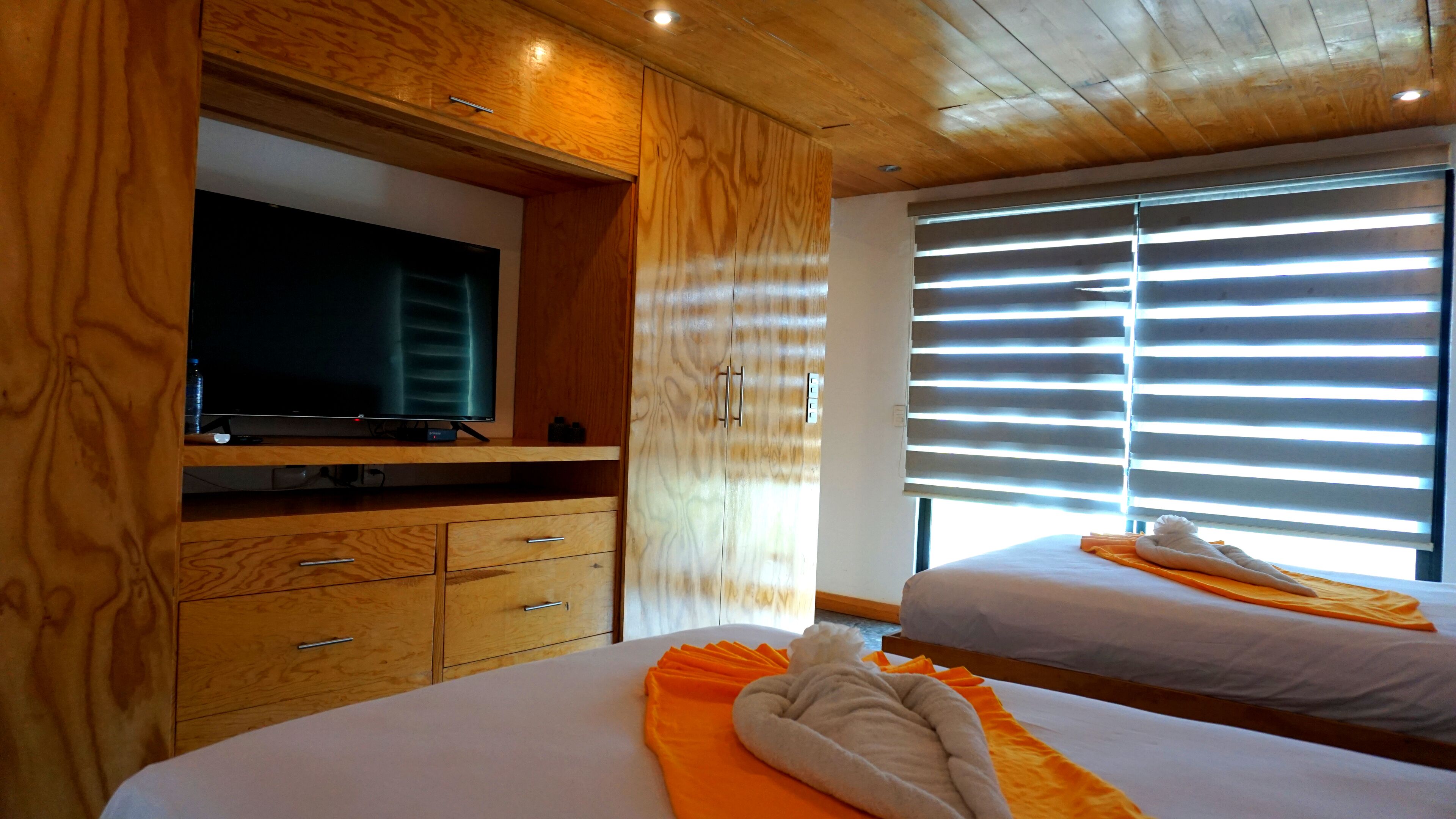 design apartment | premium bedding, down duvets, select comfort beds, free wifi