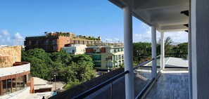 Design-Apartment | Blick vom Balkon