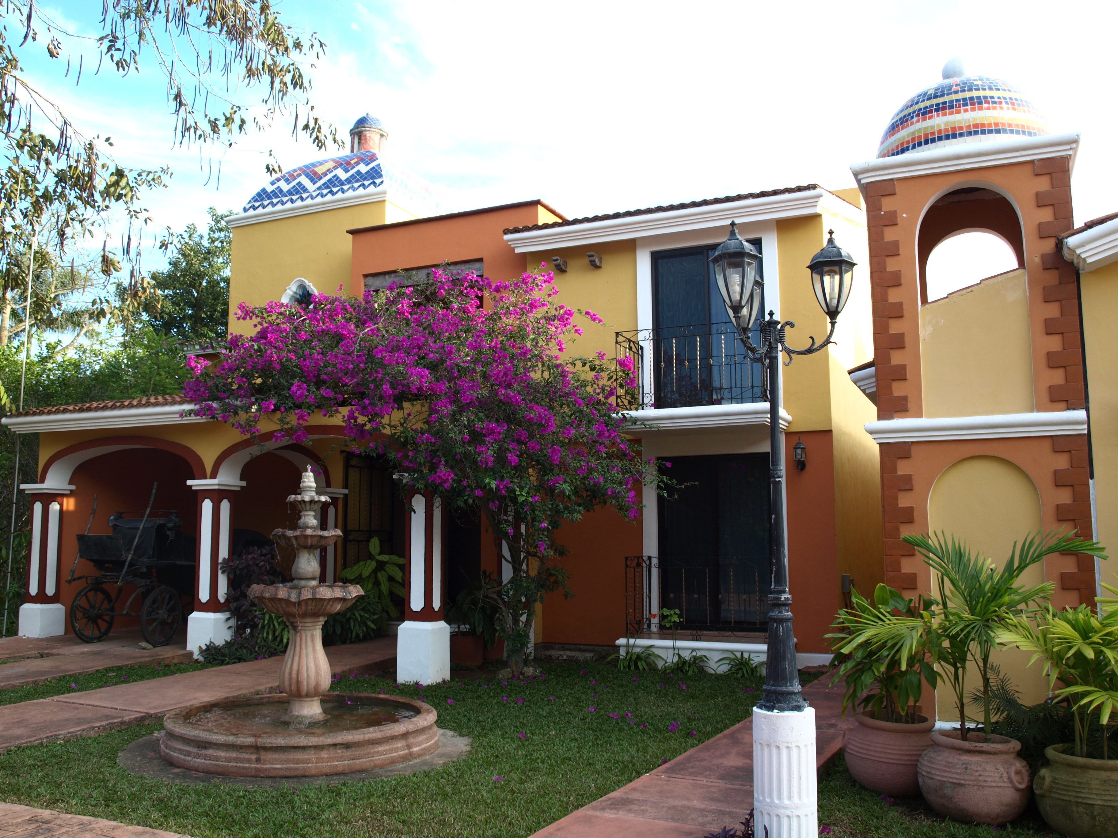 junior suite, 1 king bed | down duvets, pillow-top beds, in-room safe, desk