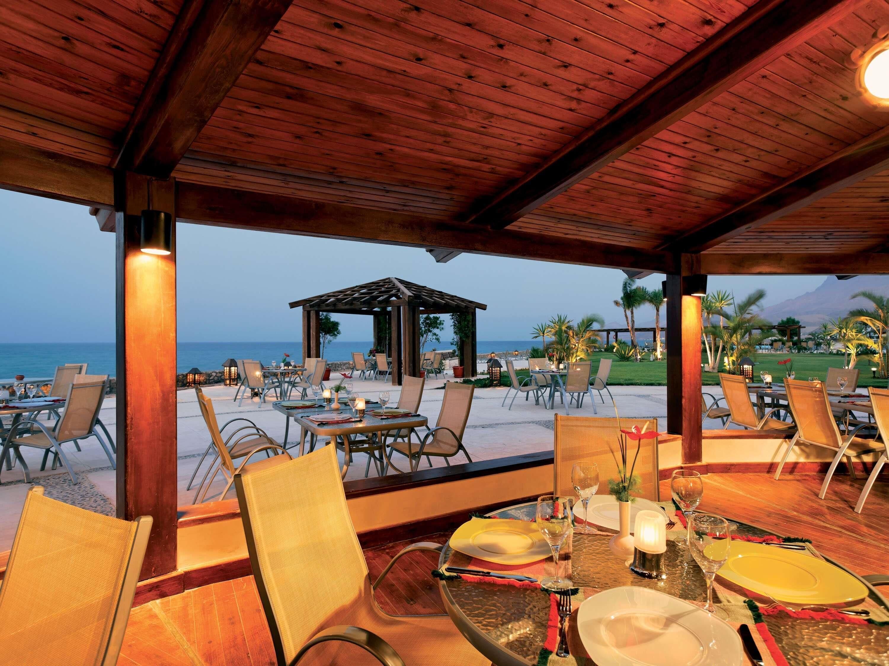 2 restaurants servant le petit déjeuner