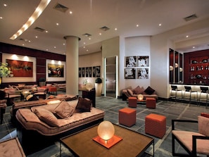 2 bars/lounges, poolside bar - Mövenpick Resort El Sokhna (Ataqah)