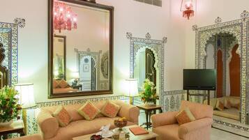 Royal Suite Lake View | 1 bedroom, Egyptian cotton sheets, premium bedding, Select Comfort beds