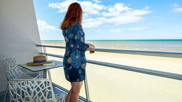 Coffres-forts dans les chambres, bureau, rideaux occultants