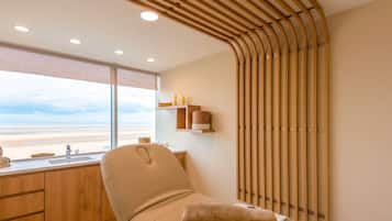 Steam room, body treatments, hydrotherapy, body wraps, body scrubs