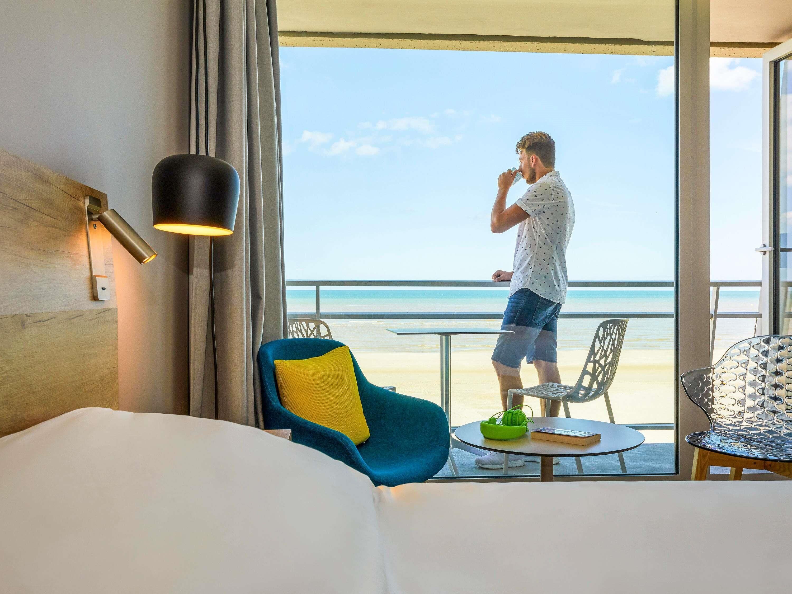 Standardzimmer, 1 Doppelbett, Balkon, Meerblick | Zimmersafe, Schreibtisch, Verdunkelungsvorhänge, schallisolierte Zimmer