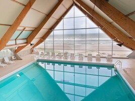 Una piscina techada