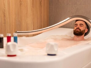 Dampfbad, Körperbehandlungen, Hydrotherapie, Ganzkörperwickelbehandlung