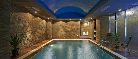 Indoor pool, outdoor pool