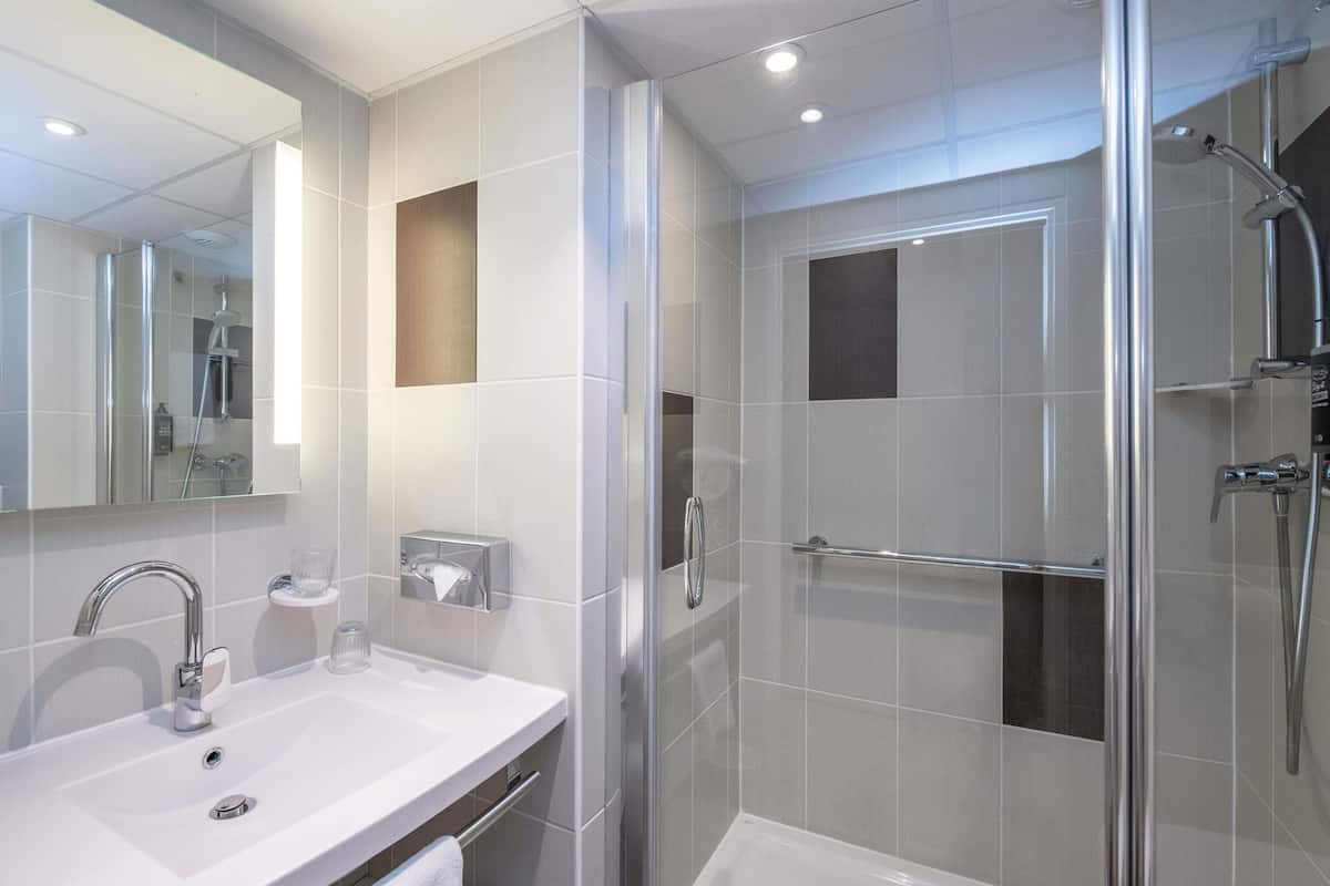 premium bedding, in-room safe, desk, blackout curtains