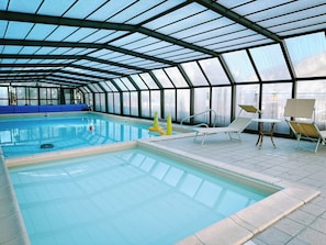 Indoor pool, seasonal outdoor pool, free pool cabanas, pool umbrellas