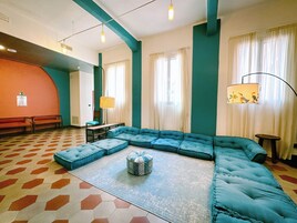 Televisión de 24 pulgadas con canales por cable