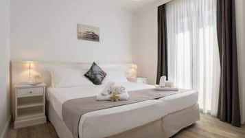 Cots/infant beds
