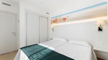 1 quarto, cofres nos quartos, espaço de trabalho para notebook