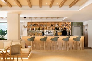 3 bars/lounges, poolside bar - Iberostar Selection Es Trenc (Ses Salines)
