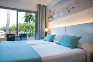 In-room safe, free cots/infant beds, free WiFi, bed sheets - Aparthotel THB Guya Playa (Capdepera)